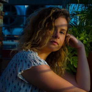 Meet your Posher, Kelly